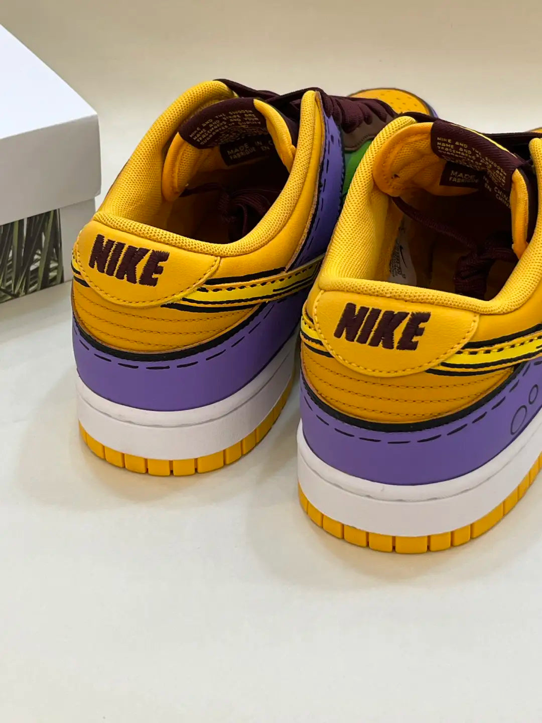 [Custom Radioactive Shark] Dunk Skateboarding Shoes Unisex Yellow/Purple/Green