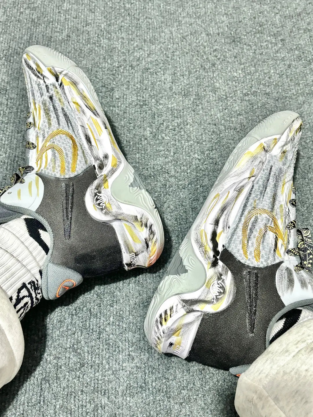 [Custom Fight over the Buddha]  KD Trey 5 IX Basketball Shoes Unisex Mid-Top Black