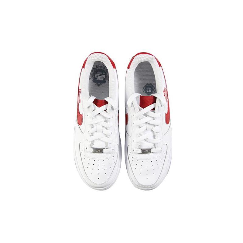 [Custom Valentine's Day spray painting roses in red and white]  Air Force 1 Skateboarding Shoes Men Low-top White/Red