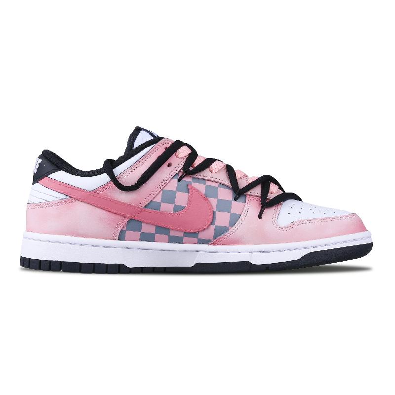 [Custom The female style delicately sniffs the rose]  Dunk Skateboarding Shoes Women's Low-top Black/Pink