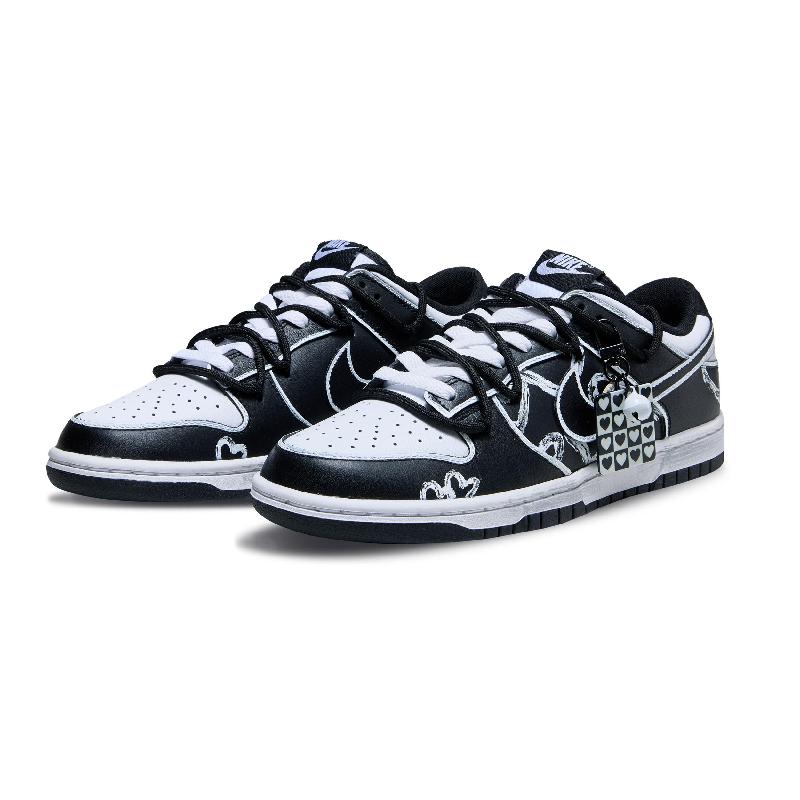 [Custom A woman's heart is like steel]  Dunk Skateboarding Shoes Women's Low-top White