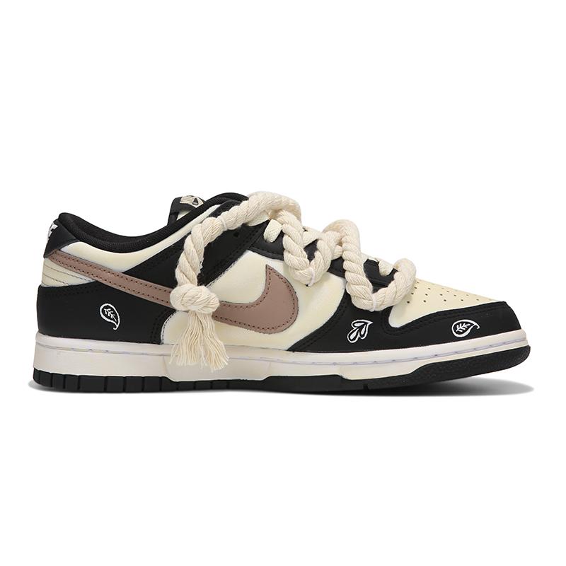 [Custom Female cashew flower panda]  Dunk Skateboarding Shoes Women's
