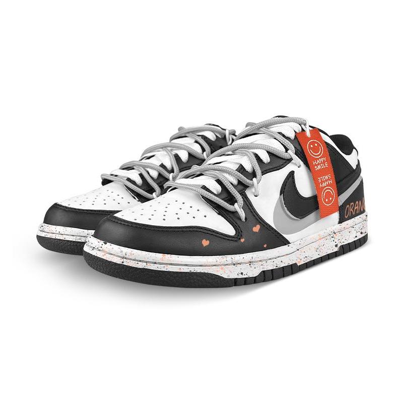 [Custom Women's folded smiley face orange]  Dunk Skateboarding Shoes Women's Low-top White/black/gray