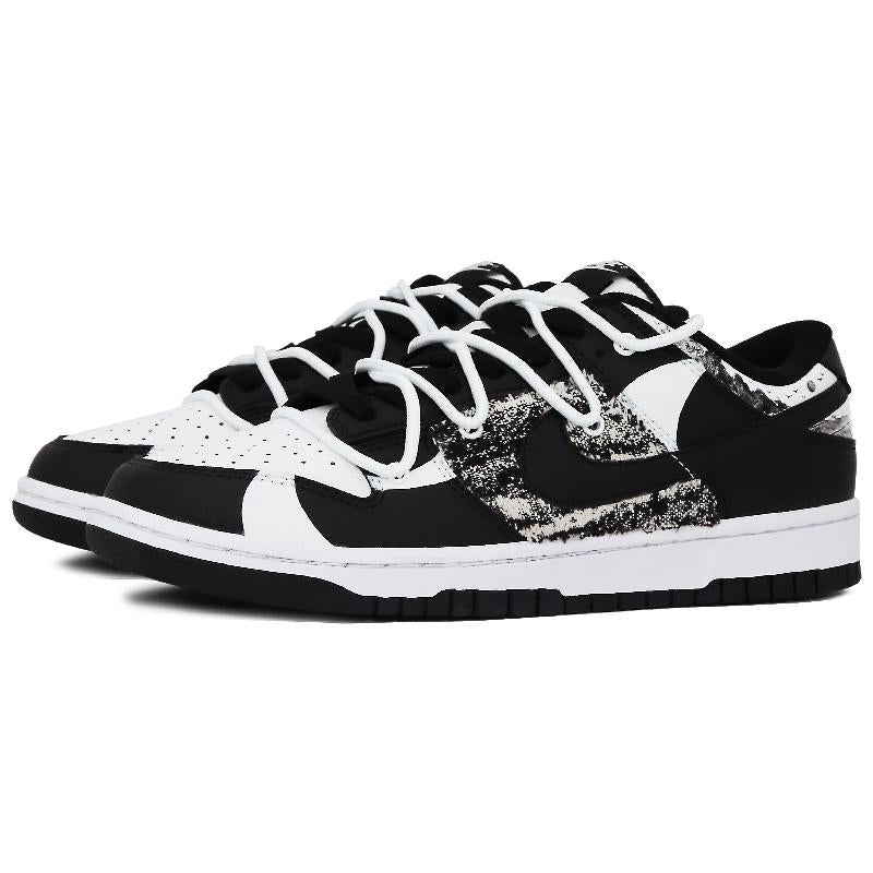 [Custom Moonlit Boat for women]  Dunk Skateboarding Shoes Women's Low-top Black/white