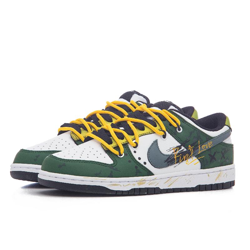 [Custom Female first love]  Dunk Skateboarding Shoes Women's Low-top White