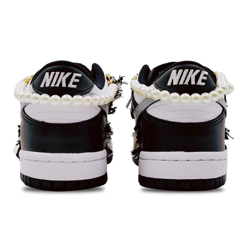 [Custom A black and gold chanka style for women]  Dunk Skateboarding Shoes Women's