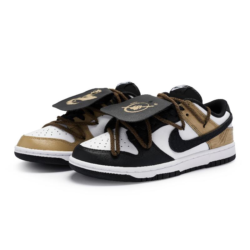 [Custom Wolfe Smile Warrior]  Dunk Skateboarding Shoes Unisex Low-top Brown