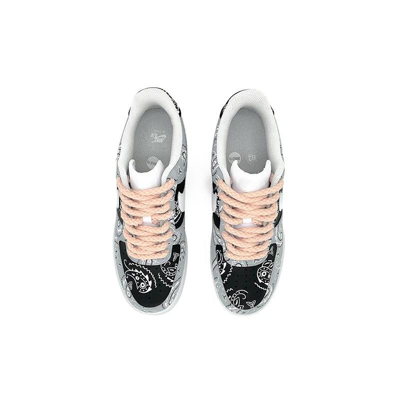 [Custom Four men's spray-painted black, white and gray cashew flower]  Air Force 1 Skateboarding Shoes Men