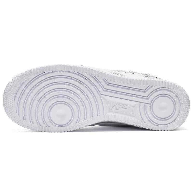 [Custom The male smiling little flower is in black and white]  Air Force 1 Skateboarding Shoes Men Low-top Black/White