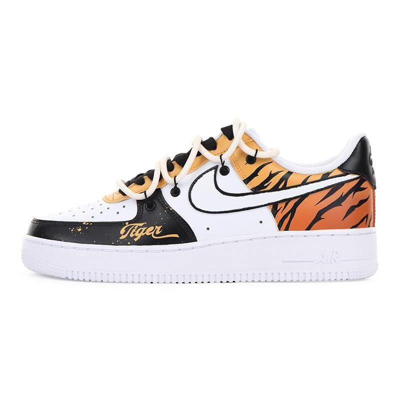 [Custom Men's hand-painted black and orange tiger pattern]  Air Force 1 Skateboarding Shoes Men Low-top Black/Orange