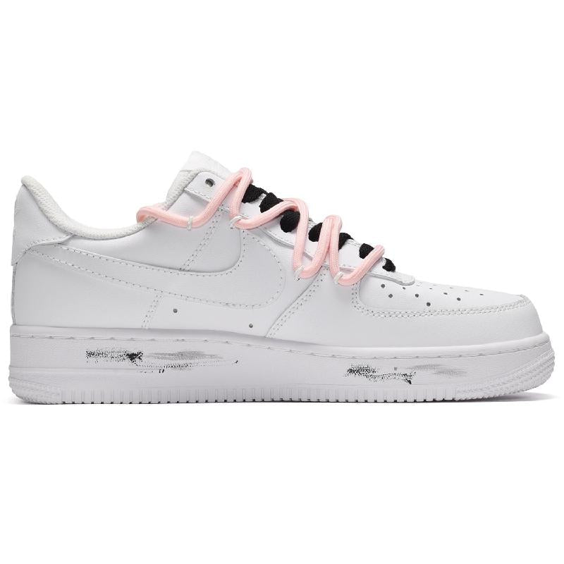 [Custom The female angry cat is in black, white and grey]  Air Force 1 Skateboarding Shoes Women's Low-top Black/white/gray