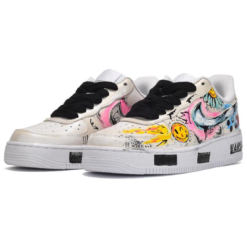 [Custom Women's heart-shaped small daisies in off-white]  Air Force 1 Skateboarding Shoes Women's
