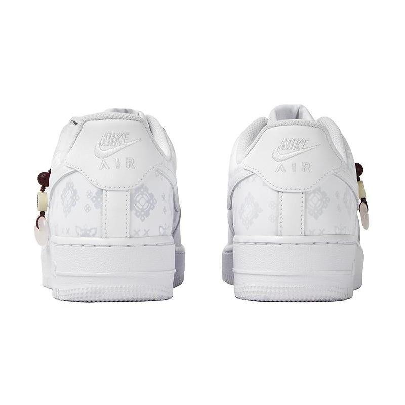 [Custom The women's warm black silk sneakers are in black and white]  Air Force 1 Skateboarding Shoes Women's Low-top Black/white