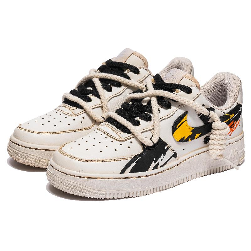 [Custom Female style ink-wash art in black and yellow]  Air Force 1 Skateboarding Shoes Women's Low-top Black/Yellow