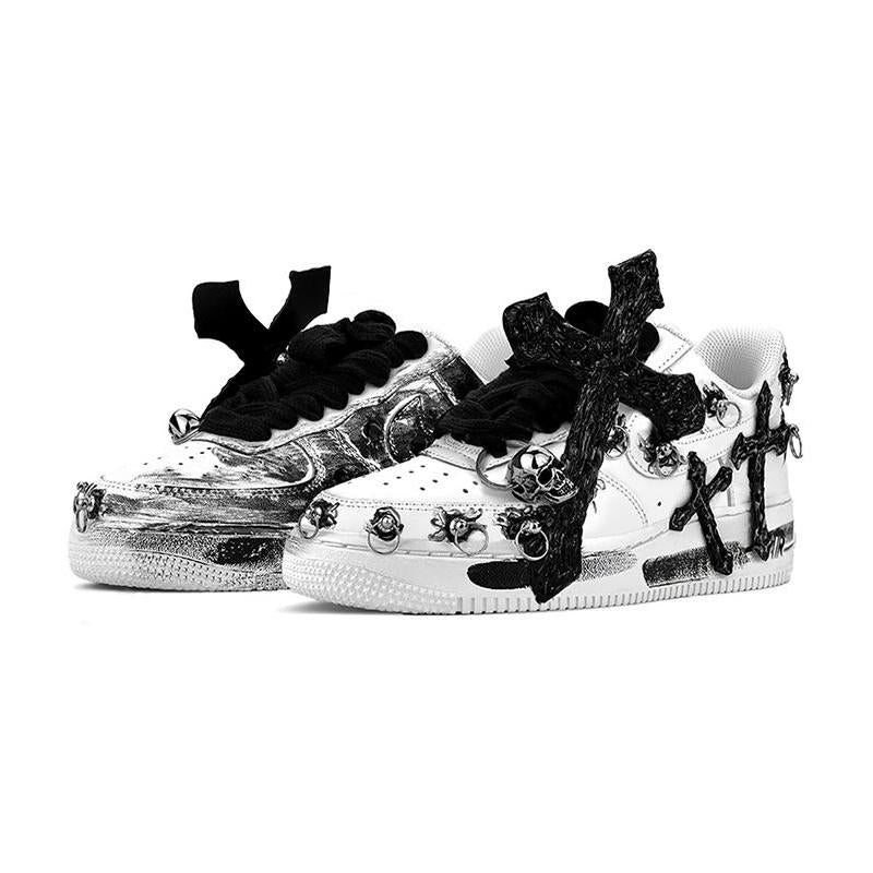 [Custom A female skull in black and white]  Air Force 1 Skateboarding Shoes Women's