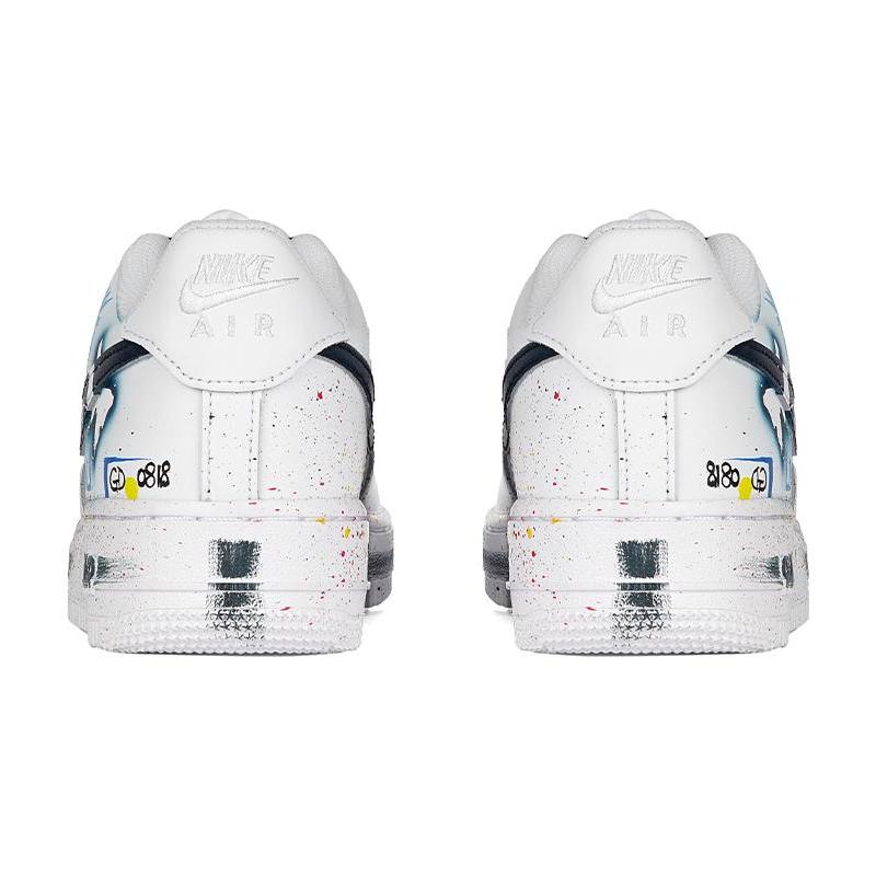 [Custom Women's spray-painted attitude sneakers in white]  Air Force 1 Skateboarding Shoes Women's