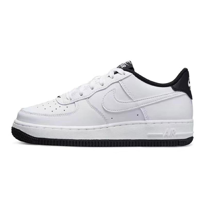[Custom A woman's little Daisy with a smiling face and a rosy complexion]  Air Force 1 Skateboarding Shoes Women's Low-top Beige/Black