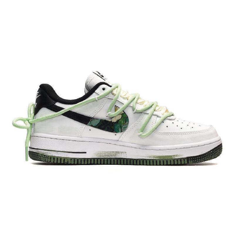 [Custom Female oil painting in black, white and green]  Air Force 1 Skateboarding Shoes Women's Low-top Black/White/Green