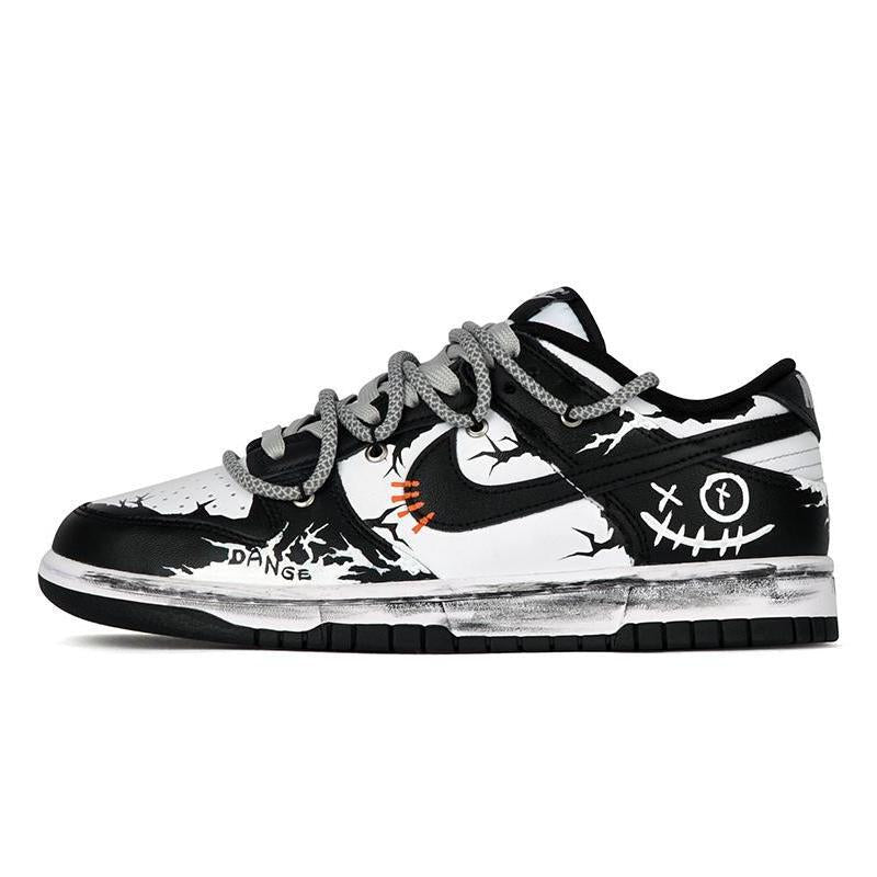 [Custom Men's low-top ghostface graffiti sneakers]  Dunk Skateboarding Shoes Men