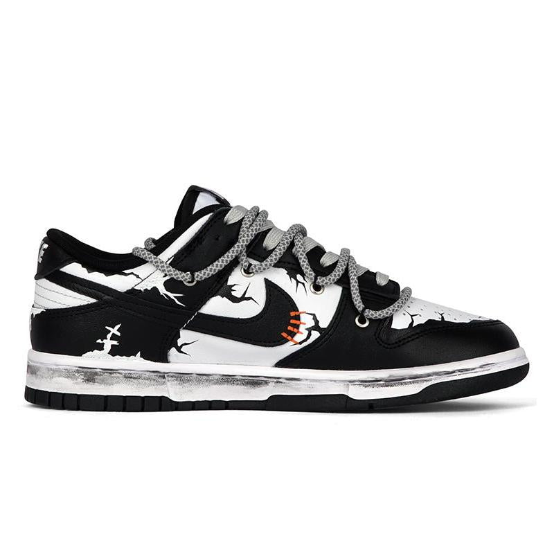 [Custom Men's low-top ghostface graffiti sneakers]  Dunk Skateboarding Shoes Men