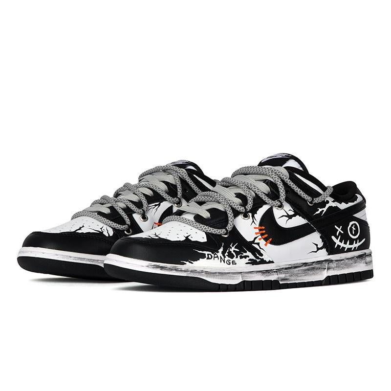 [Custom Men's low-top ghostface graffiti sneakers]  Dunk Skateboarding Shoes Men