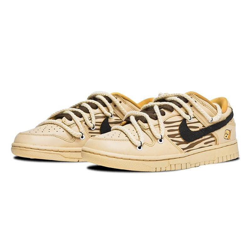 [Custom The dry bread for women is yellow, brown and black]  Dunk Skateboarding Shoes Women's