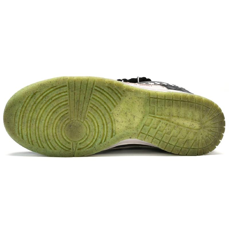 [Custom The male clown is in black, white and grey]  Dunk Skateboarding Shoes Men Low-top Black/White/Gray