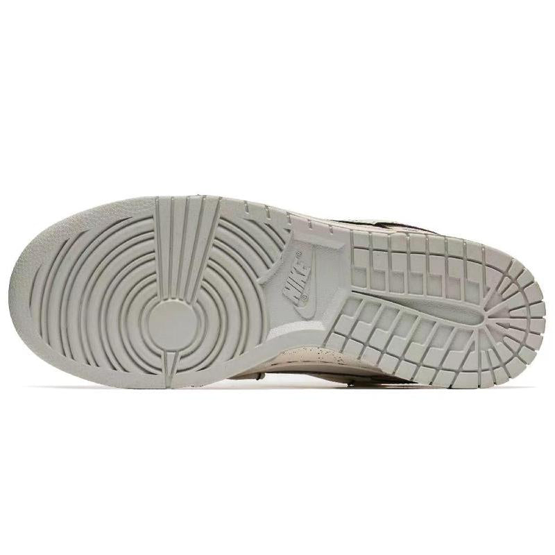 [Custom Men's ink-wash art in black and blue]  Dunk Skateboarding Shoes Men Low-top Blue/Brown