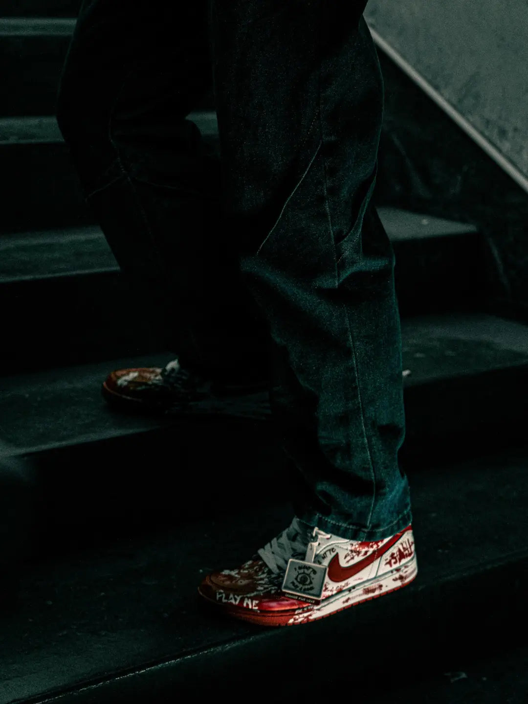 [Custom AF Chainsaw Horror]  Air Force 1 Skateboard Shoes Unisex Low-Top White/Red