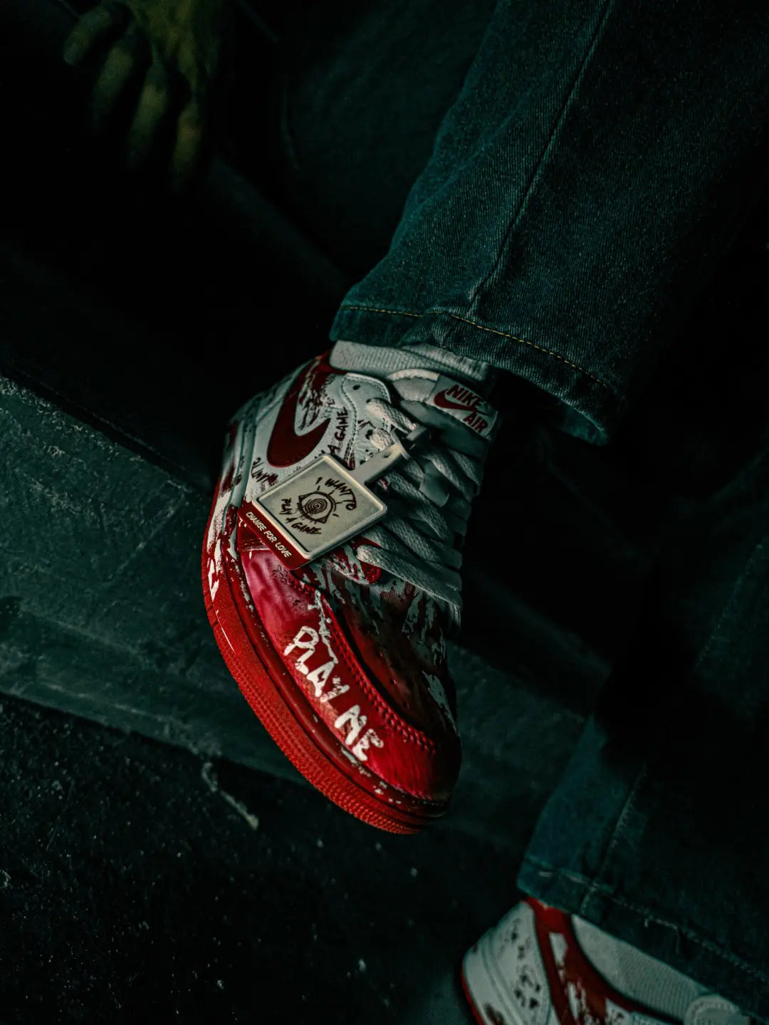 [Custom AF Chainsaw Horror]  Air Force 1 Skateboard Shoes Unisex Low-Top White/Red