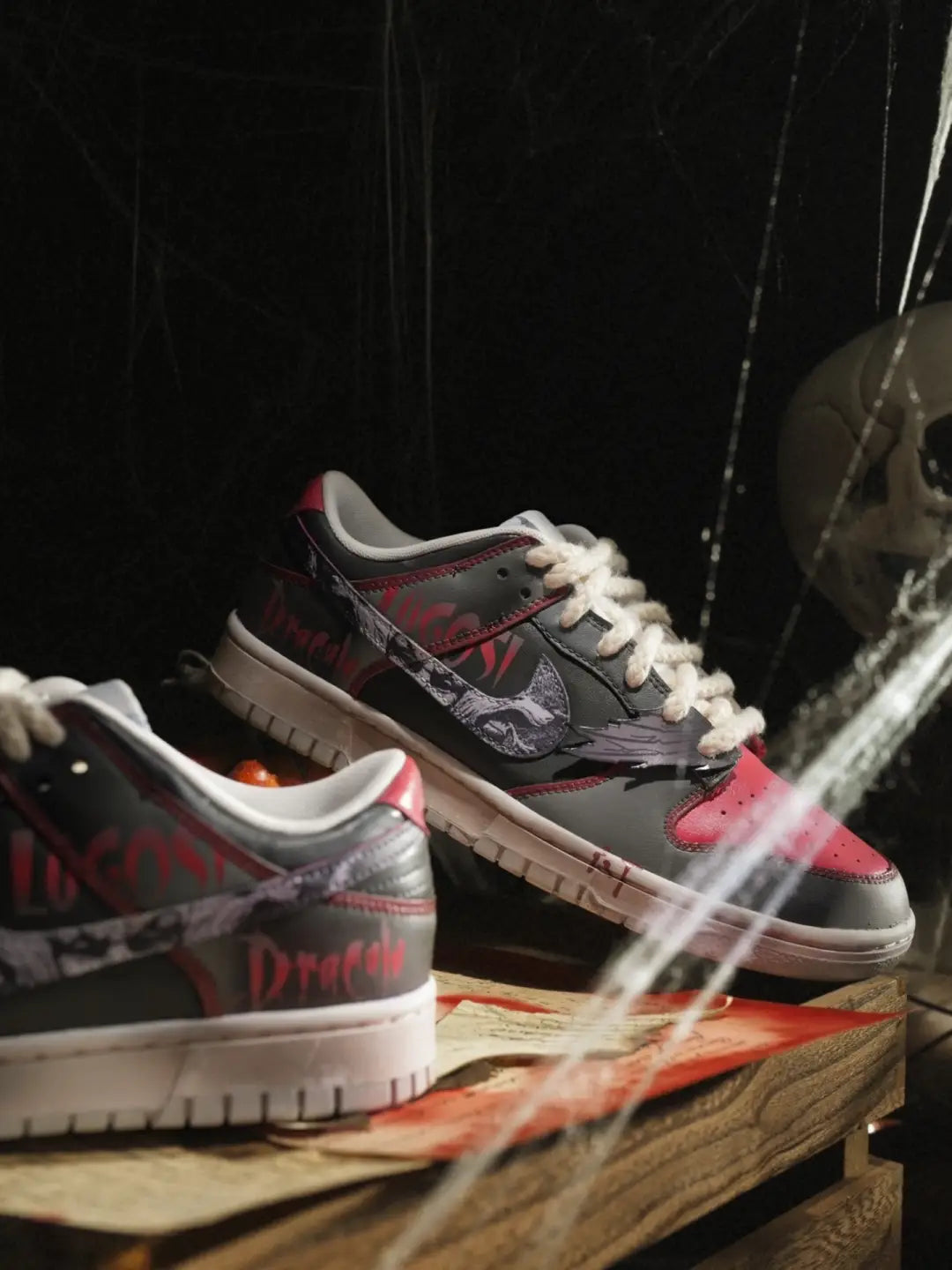 [Custom Male Halloween vampire]  Dunk Skateboarding Shoes Men Low-top Black/Red