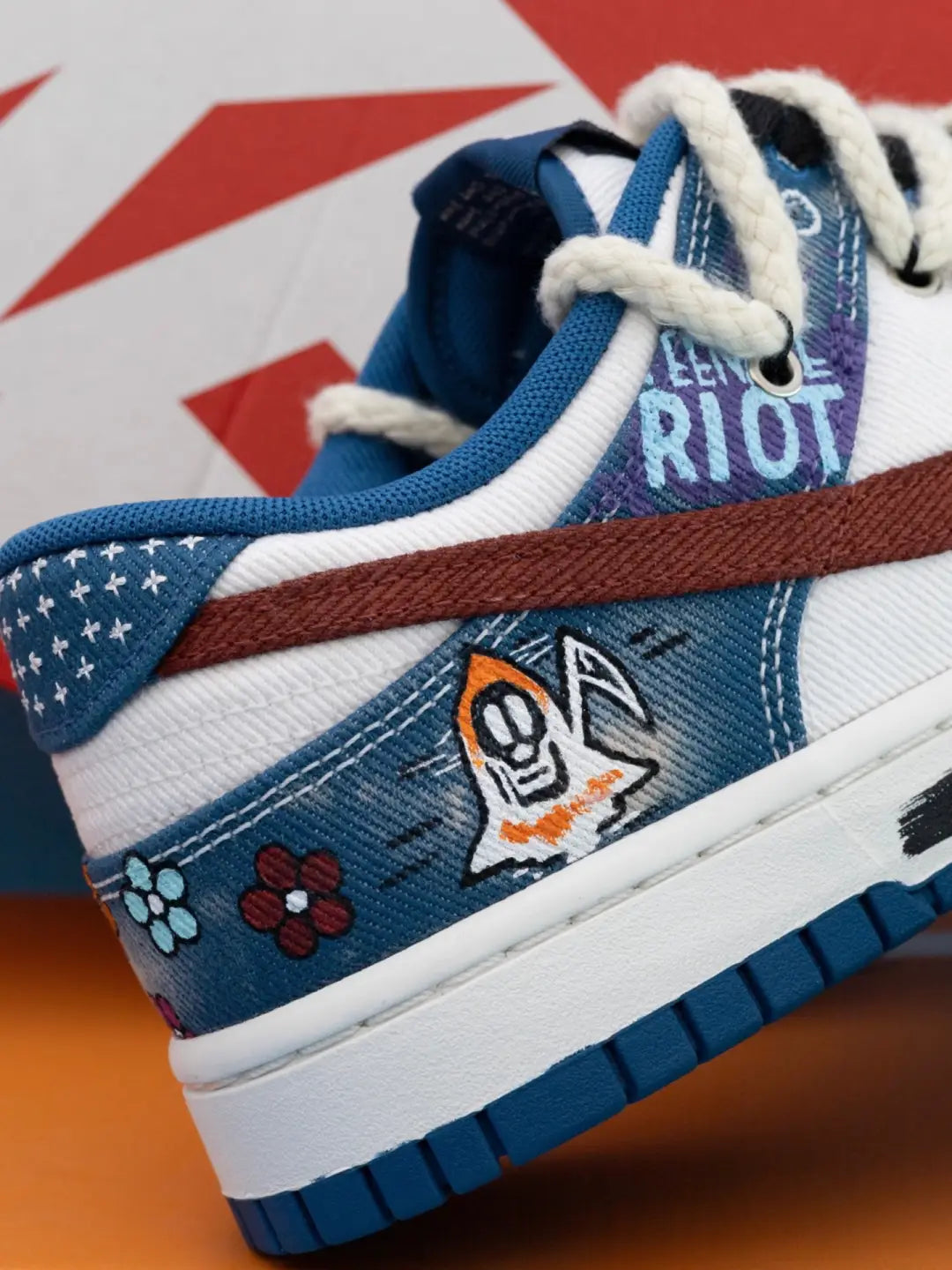 [Custom Cowboy Graffiti] Dunk Skateboarding Shoes Twine Shoelace Unisex