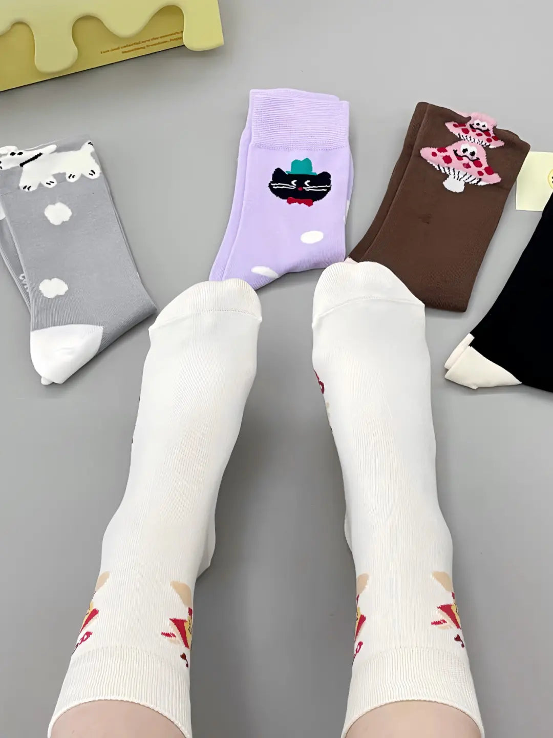 Cute Cartoon Moisture Transferring & Sweat Transferring Comfortable & Breathable Mid Calf Socks 5 Pairs