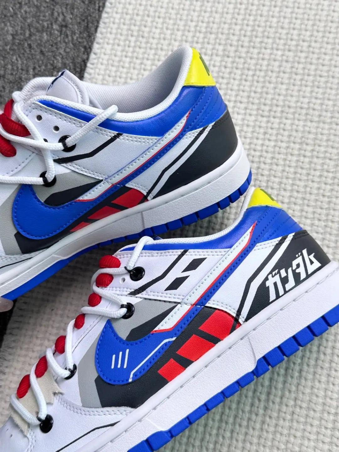 [Custom Free Gundam]  Dunk Skateboarding Shoes Men