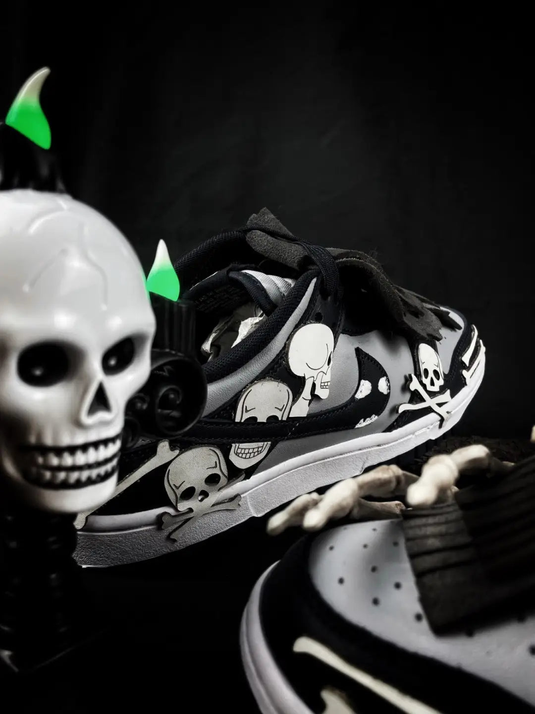 [Custom Ghost Ship] Dunk Skateboarding Shoes Unisex Low-top Grey/Black/White