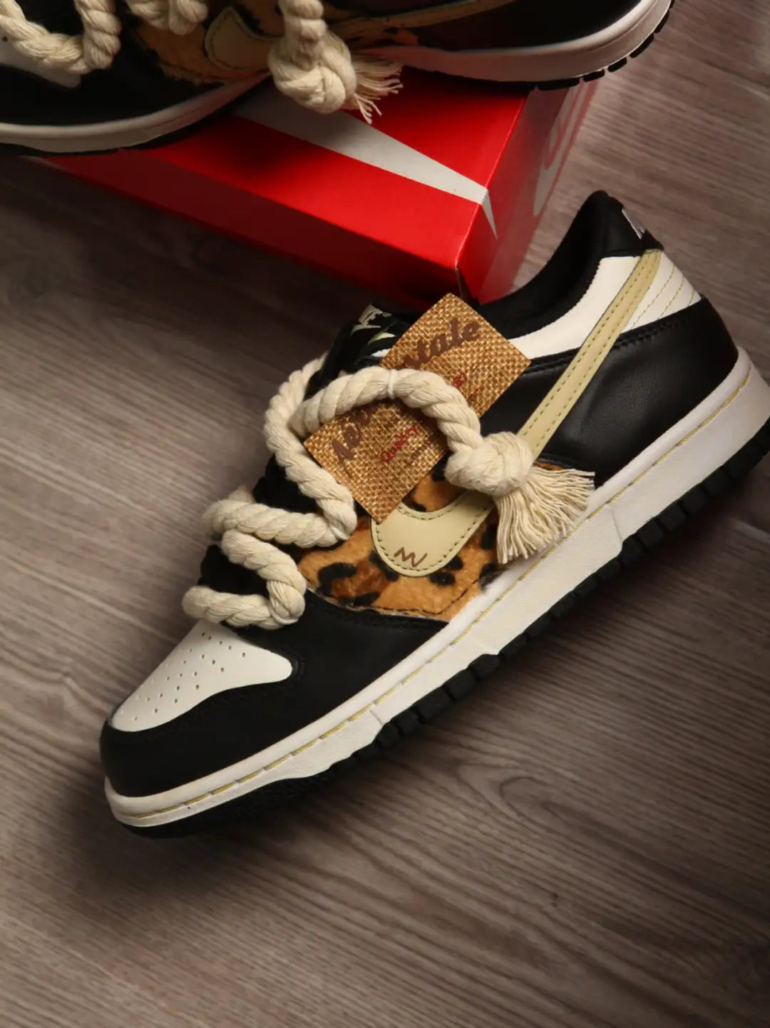 [Custom Women's leopard print black]  Dunk Skateboarding Shoes Women's