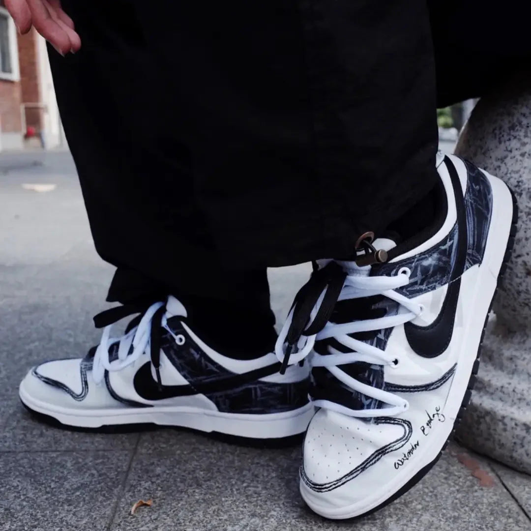 [Custom Female version of the "Soul Broken Blue Bridge"]  Dunk Skateboarding Shoes Women's