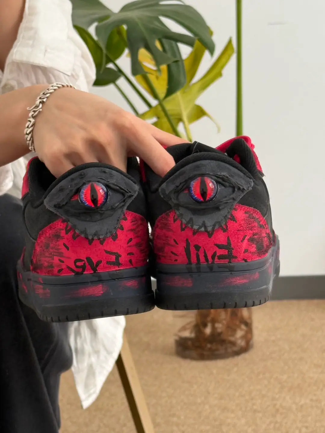 The Devil's Eye - Custom Sneakers Unisex