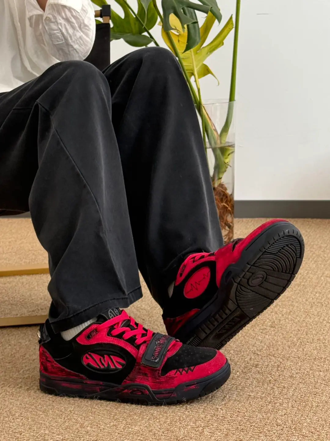 The Devil's Eye - Custom Sneakers Unisex