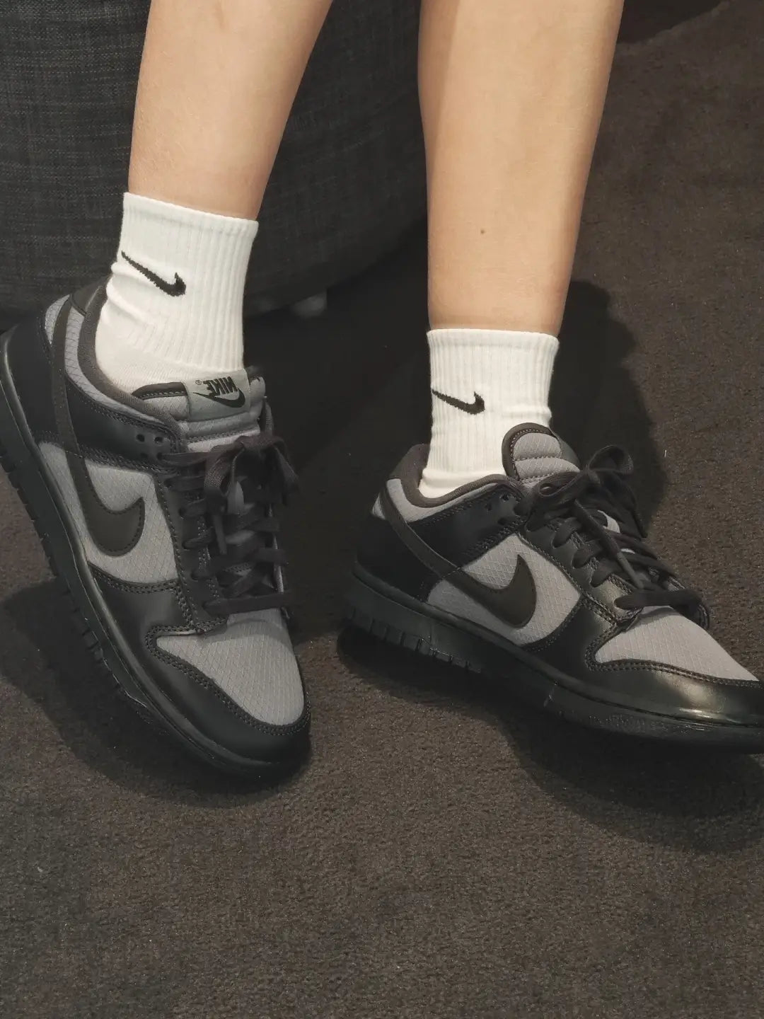 [Custom Black Rose] Suede Dunk Skateboarding Shoes Unisex