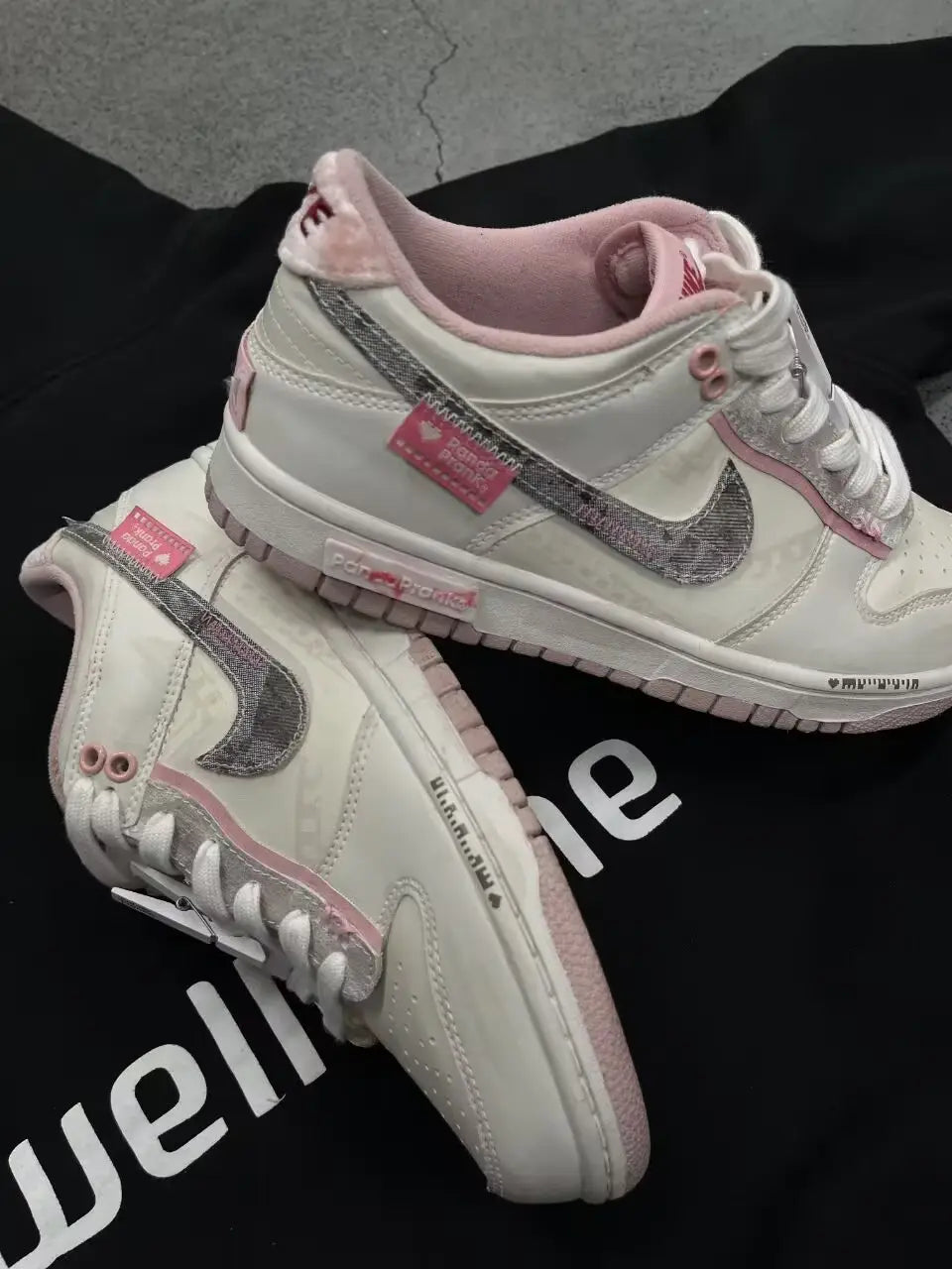 Brief Words - Women's Dunk Low Custom