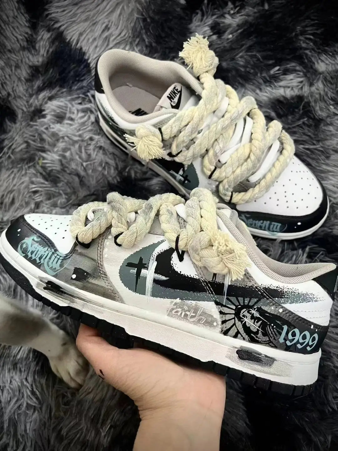 [Custom Gothic twine] Dunk Skateboarding Shoes Unisex