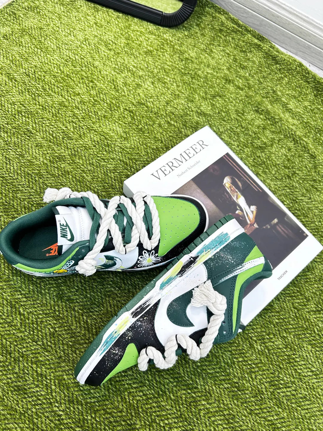 Daisy Shadow - Custom Skateboarding Dunk Unisex