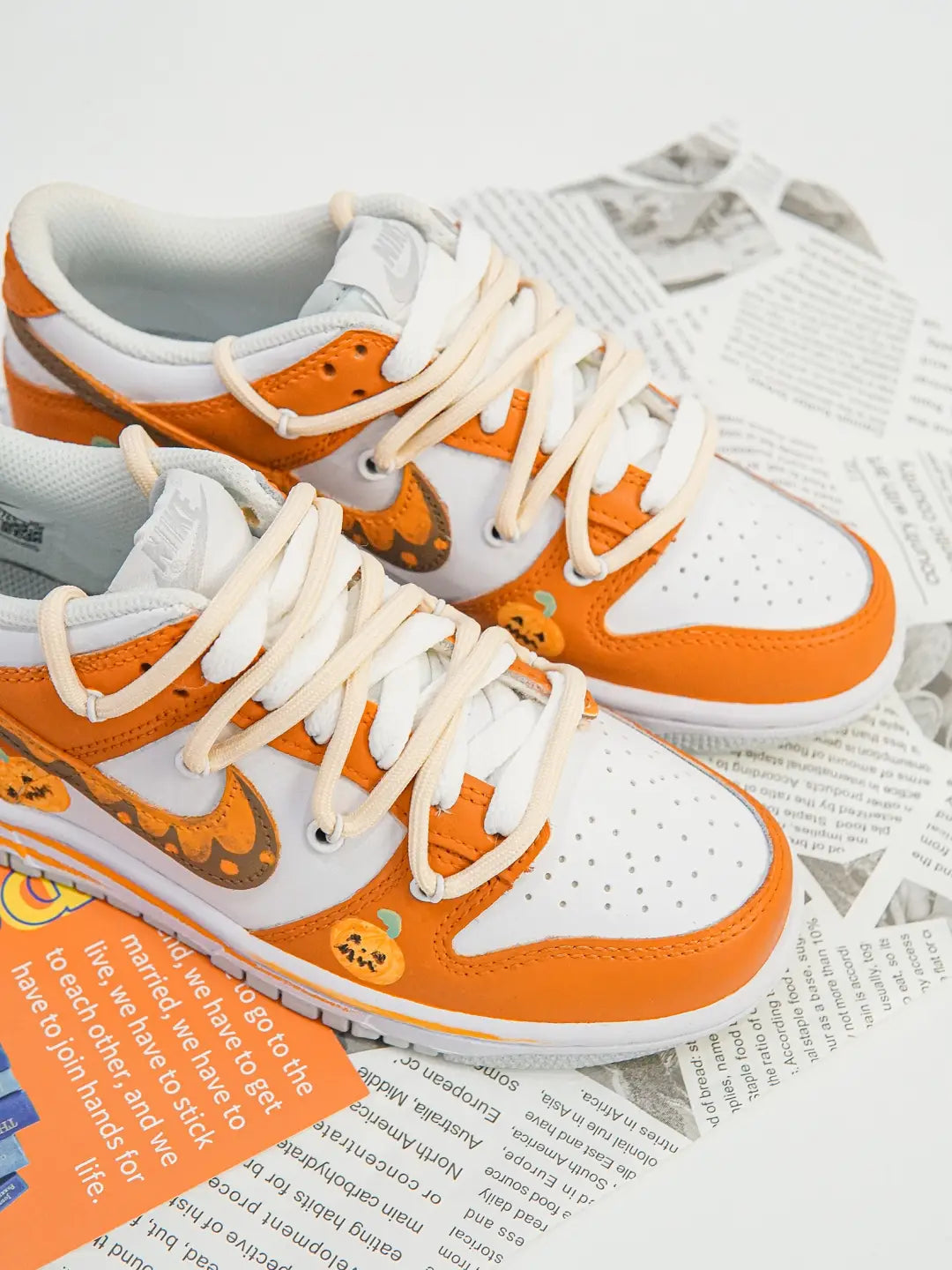 [Custom Witchy Pumpkin's Spooky Night] Dunk Skateboarding Shoes Unisex Low-top Orange/White