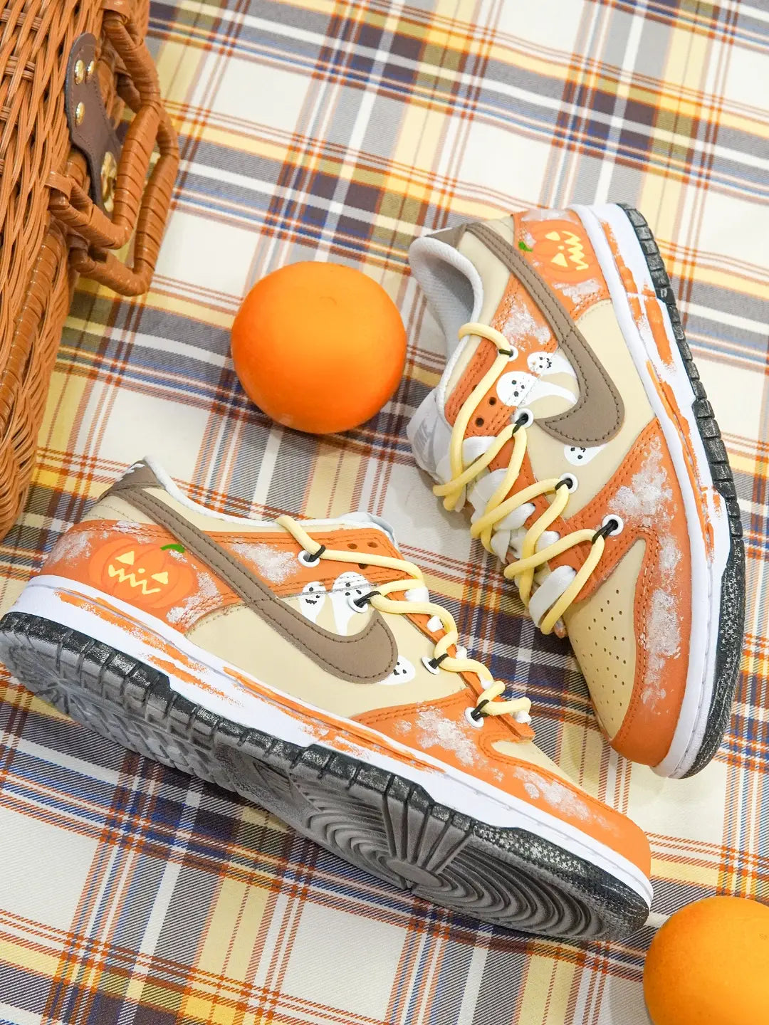 [Custom Sleepless Nights] Dunk Skateboarding Shoes Unisex Low-top Orange