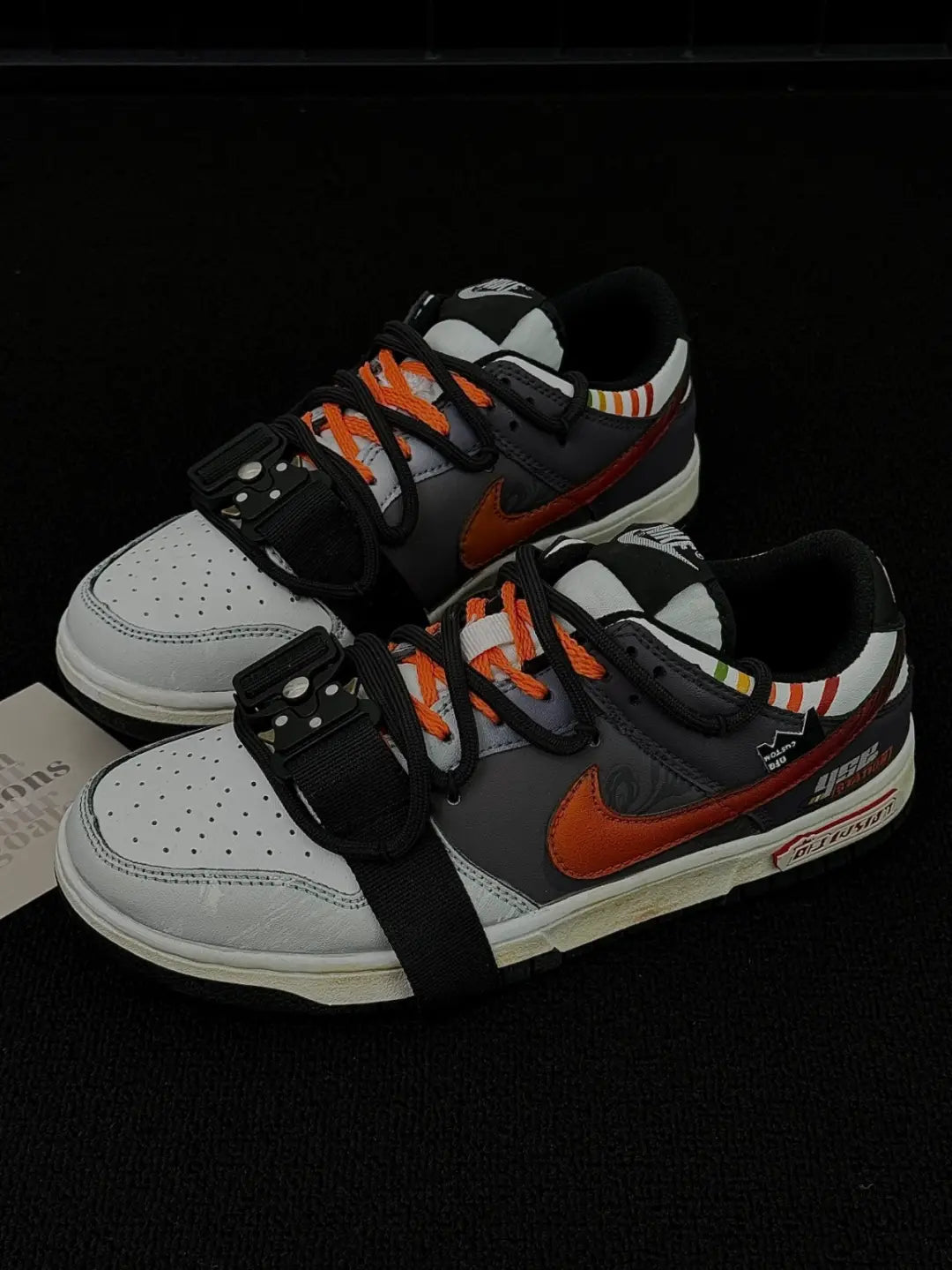 [Custom A Journey of Survival]  Dunk Skateboarding Shoes Unisex Low-top Black/Gray/Orange