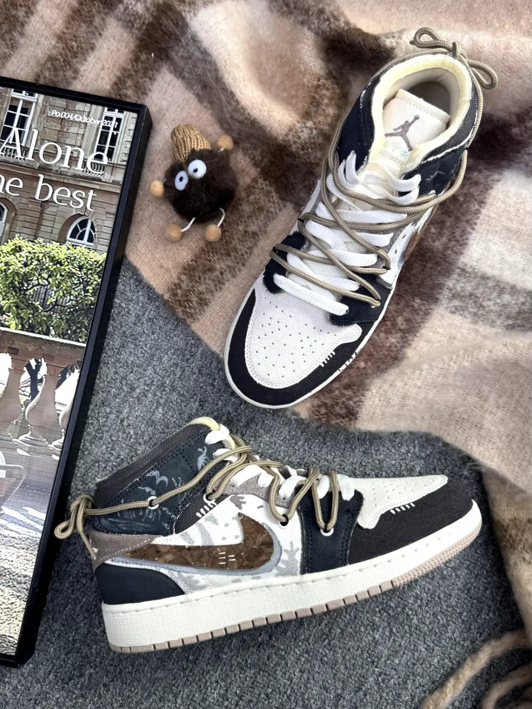 [Custom Wilderness Graffiti] Air Jordan 1 Men's Mid Skateboarding Shoes