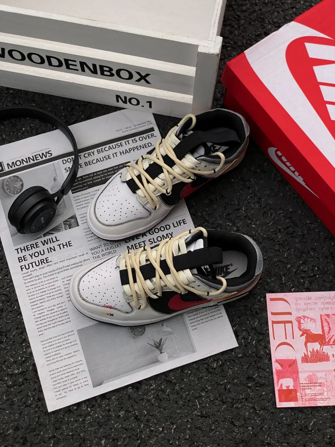 [Custom Midnight dusk]  Dunk Skateboarding Shoes Unisex Low-top Beige/Yellow