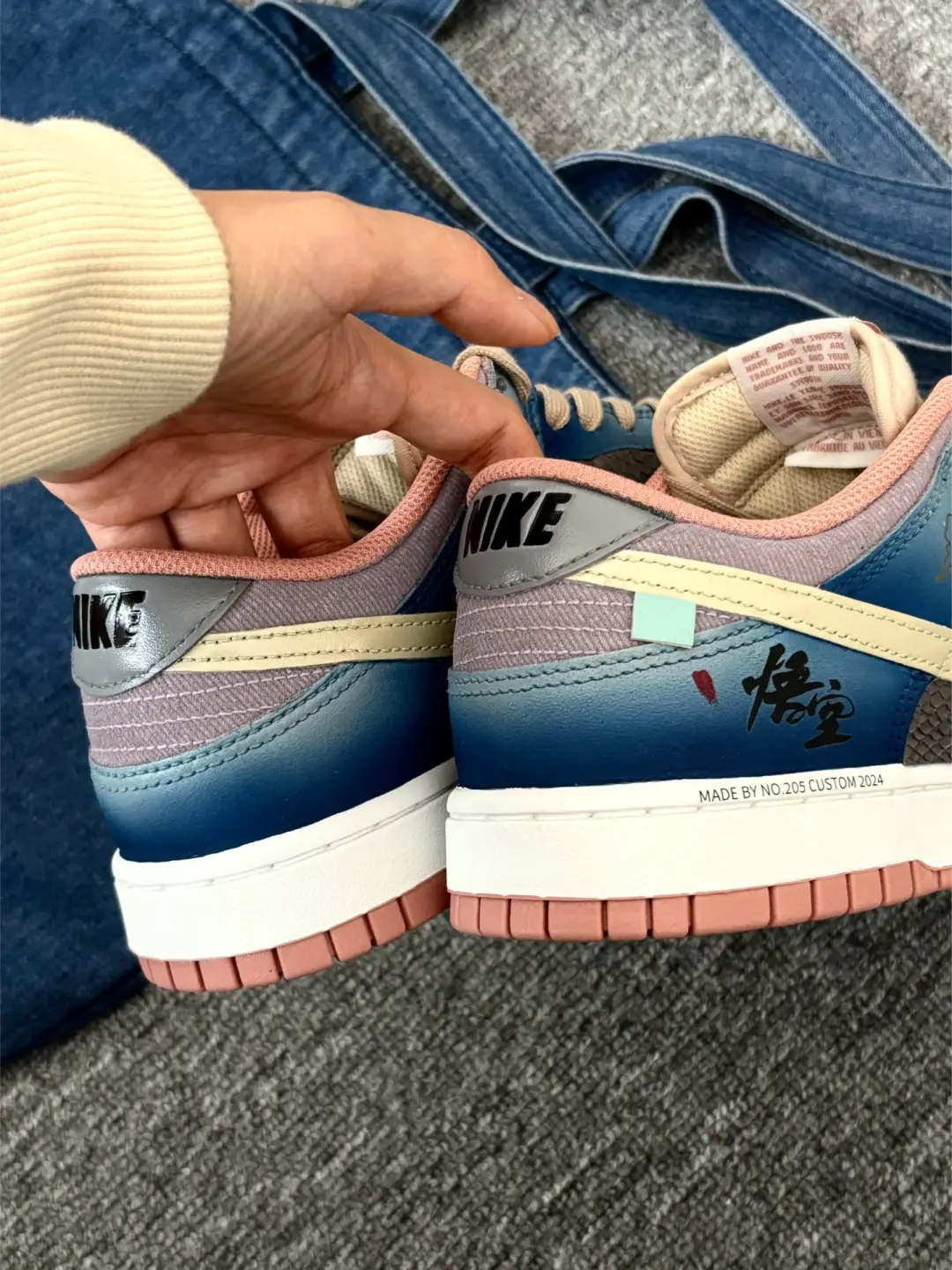 [Custom Auspicious Dragon Cloud Pattern] Dunk Skateboarding Shoes Unisex Low-top Blue/Pink