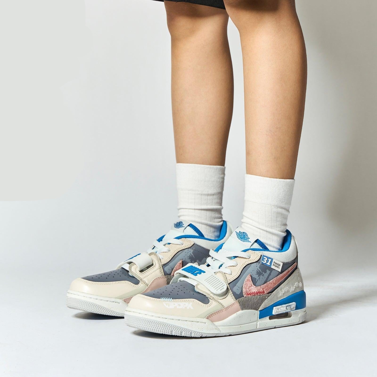 Spread Wings - Men's Jordan Legacy 312 Custom